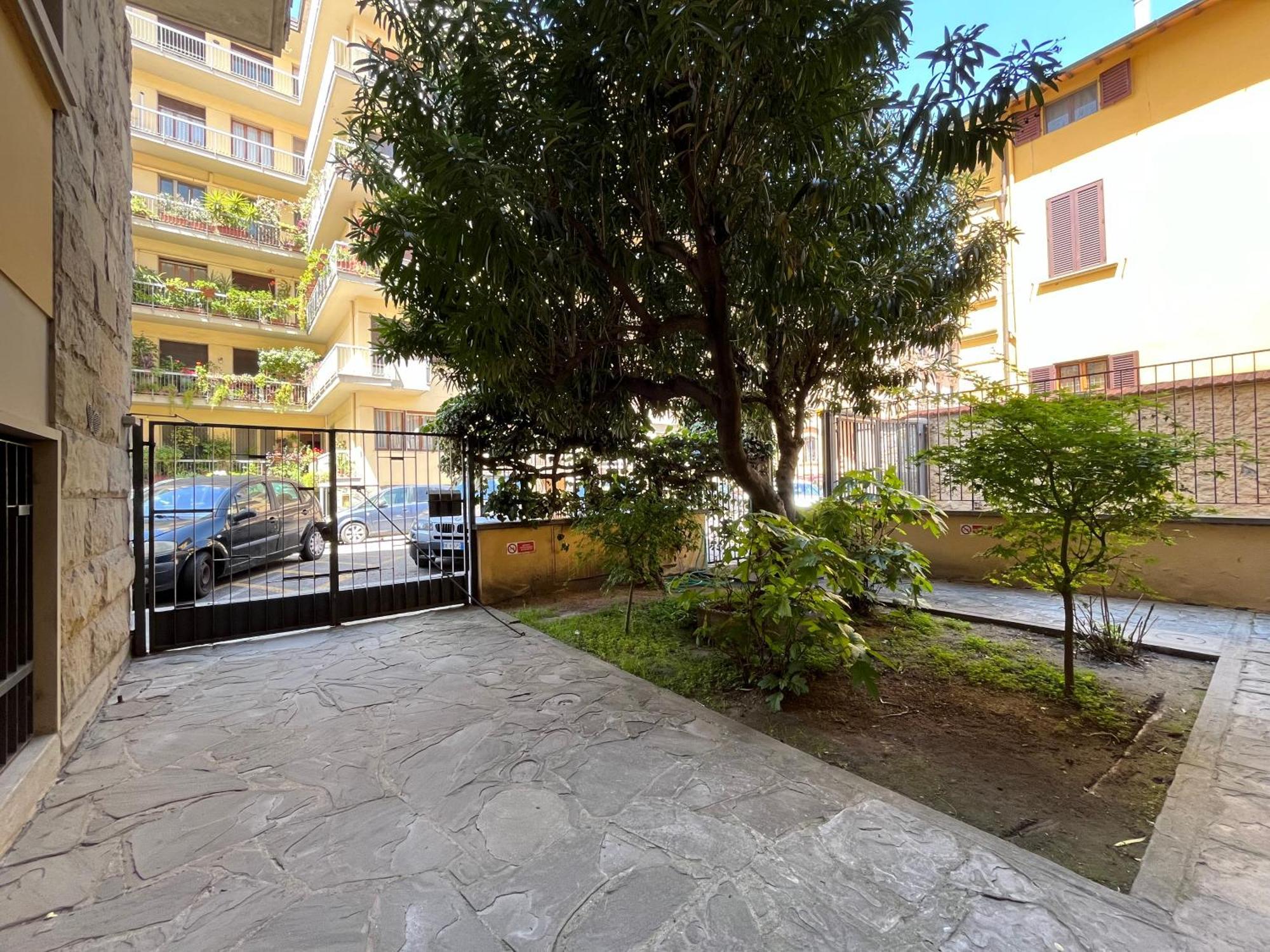 Orcagna Suite With Parking Флоренція Екстер'єр фото